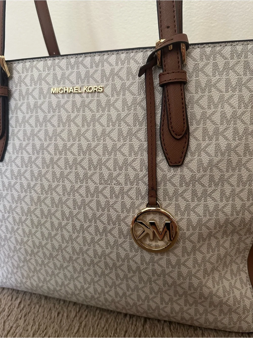 NWT Michael Kors Gilly Large Drawstring Travel Tote
